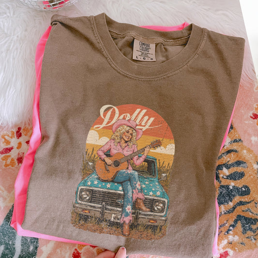 Dolly-Playing Guitar | DTF Print - COOL PEEL |